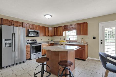 6755 Dorchester Drive Zionsville IN 46077