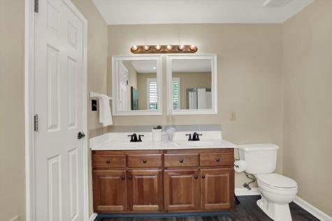 6755 Dorchester Drive Zionsville IN 46077