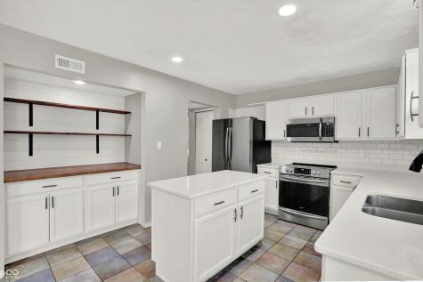 205 Myers Lake Drive Noblesville IN 46062