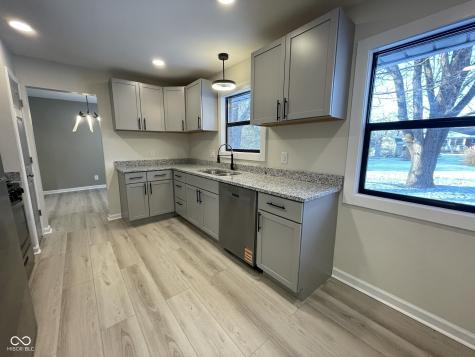5220 E 46th Street Indianapolis IN 46226