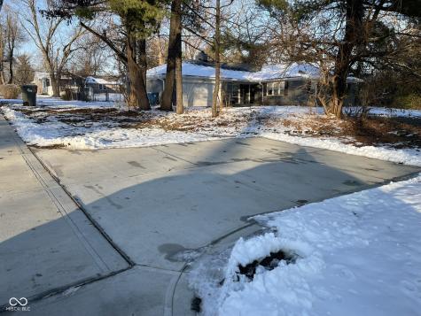 5220 E 46th Street Indianapolis IN 46226