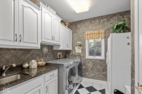 12029 Admirals Pointe Drive Indianapolis IN 46236