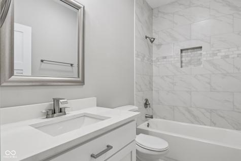 2843 Grandview Lane Greenwood IN 46143