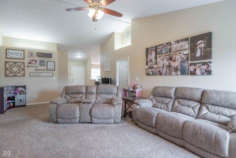 493 Yorktown Lane Avon IN 46123