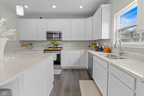 5839 Altar Bell Circle Greenwood IN 46143