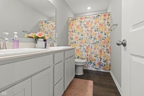 5839 Altar Bell Circle Greenwood IN 46143