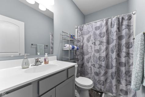 9046 Gordimer Circle Indianapolis IN 46239