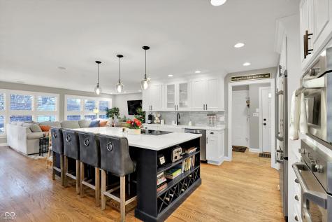 6006 Hillside Avenue W Drive Indianapolis IN 46220