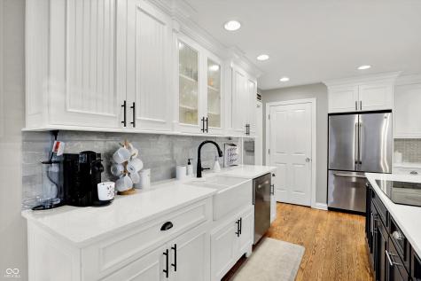 6006 Hillside Avenue W Drive Indianapolis IN 46220