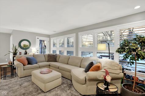 6006 Hillside Avenue W Drive Indianapolis IN 46220