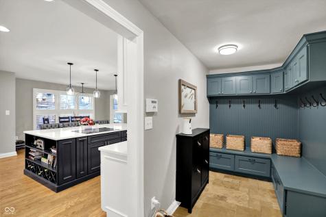 6006 Hillside Avenue W Drive Indianapolis IN 46220