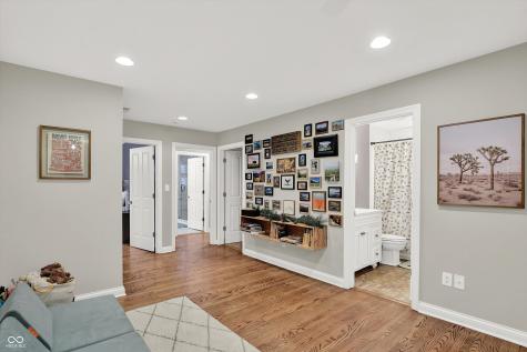 6006 Hillside Avenue W Drive Indianapolis IN 46220
