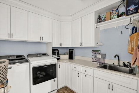 6006 Hillside Avenue W Drive Indianapolis IN 46220