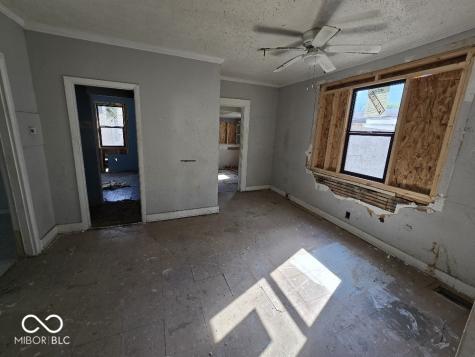 3523 E 10th Street Indianapolis IN 46201