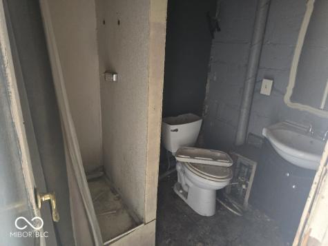 3523 E 10th Street Indianapolis IN 46201