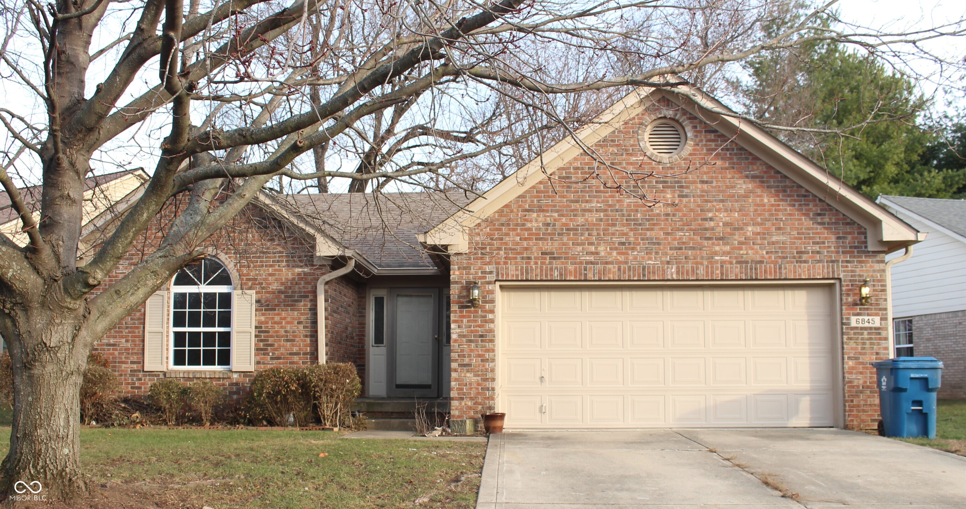 6845 Arjay Drive Indianapolis IN 46217