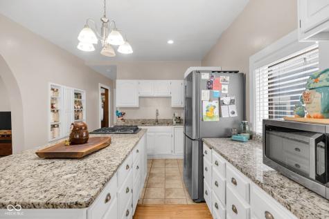 406 E 51st Street Indianapolis IN 46205