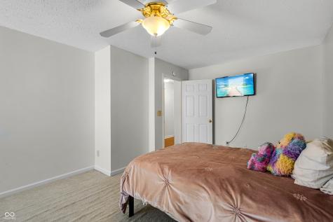 7738 Bright Leaf Circle Indianapolis IN 46239