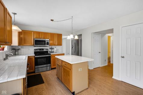 7738 Bright Leaf Circle Indianapolis IN 46239