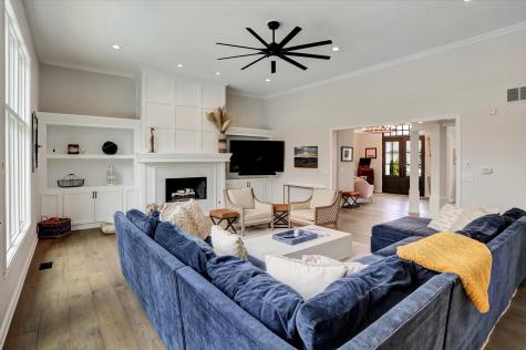 2050 Mulsanne Drive Zionsville IN 46077