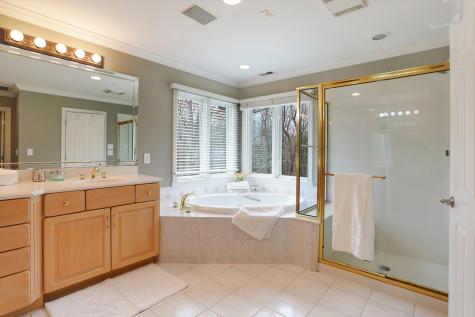 2050 Mulsanne Drive Zionsville IN 46077