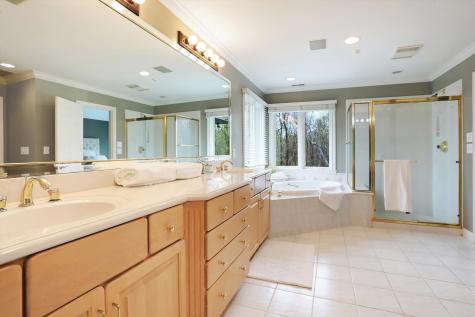 2050 Mulsanne Drive Zionsville IN 46077