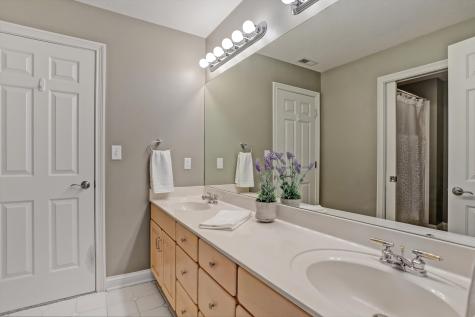 2050 Mulsanne Drive Zionsville IN 46077
