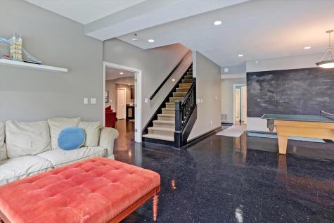2050 Mulsanne Drive Zionsville IN 46077