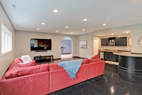 2050 Mulsanne Drive Zionsville IN 46077