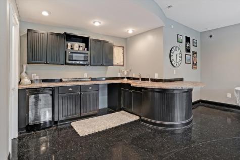 2050 Mulsanne Drive Zionsville IN 46077