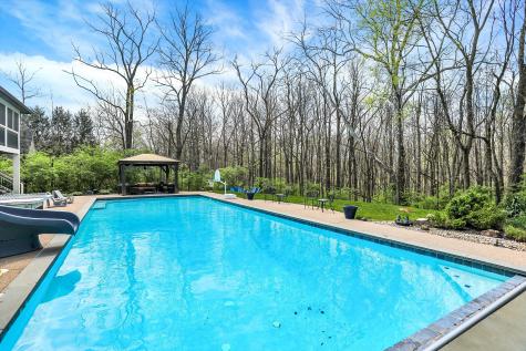 2050 Mulsanne Drive Zionsville IN 46077