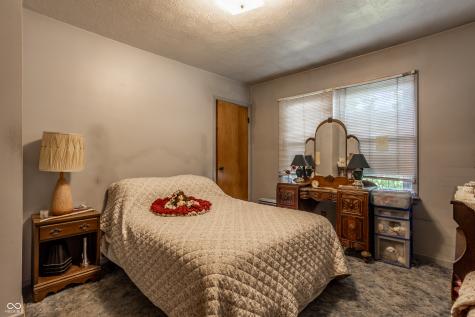 1616 Englewood Drive Indianapolis IN 46219