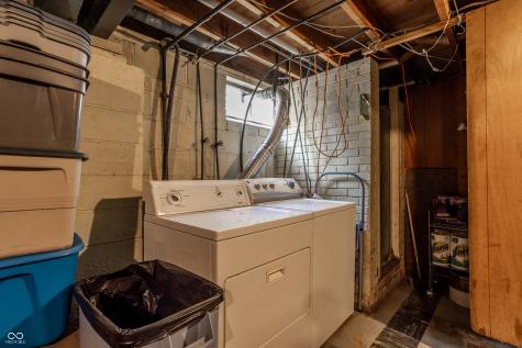 1616 Englewood Drive Indianapolis IN 46219