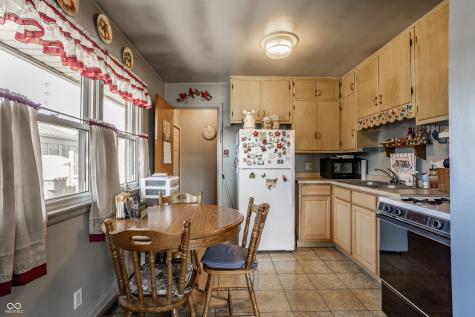 1616 Englewood Drive Indianapolis IN 46219