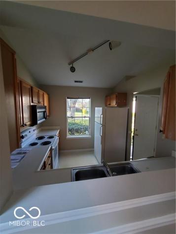 5851 Brobeck Lane Indianapolis IN 46254