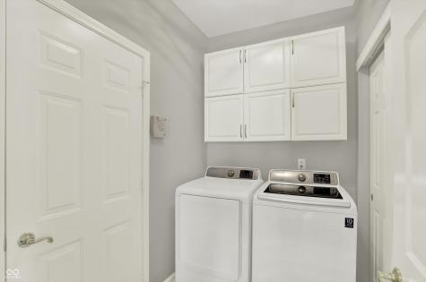 5873 Lost Oaks Drive Carmel IN 46033