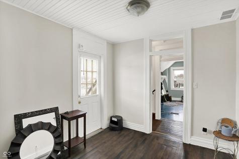 1112 S 10th Street Noblesville IN 46060