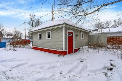 1112 S 10th Street Noblesville IN 46060