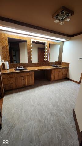 1677 W Forest Road Crawfordsville IN 47933