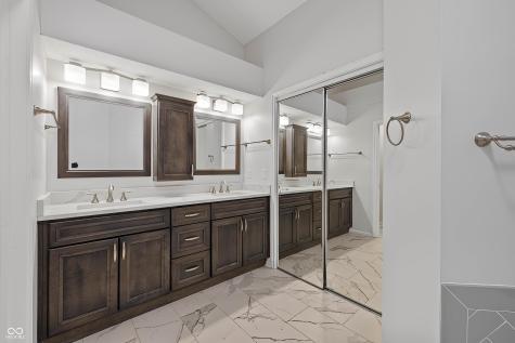 11927 Halla Place Fishers IN 46038