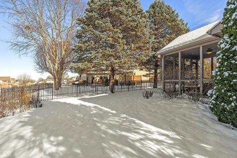 11927 Halla Place Fishers IN 46038