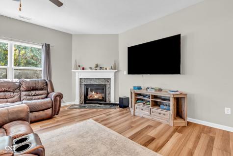 1195 S Aberdeen Drive Franklin IN 46131