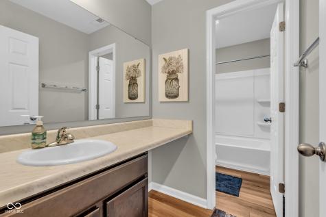 1195 S Aberdeen Drive Franklin IN 46131