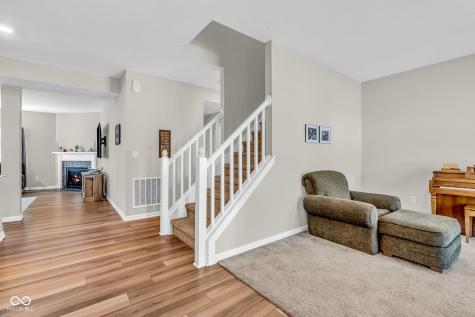 1195 S Aberdeen Drive Franklin IN 46131