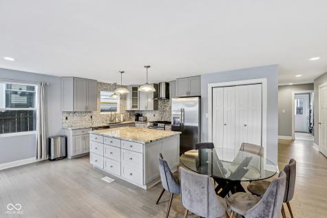 422 Sanders Street Indianapolis IN 46225