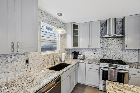 422 Sanders Street Indianapolis IN 46225