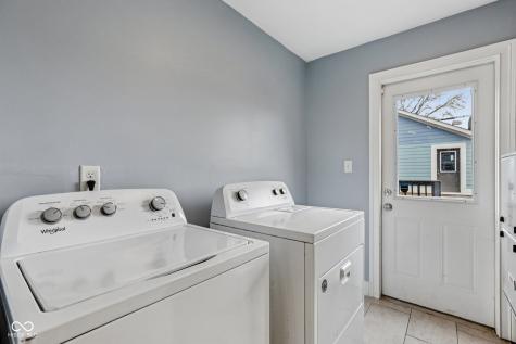 422 Sanders Street Indianapolis IN 46225