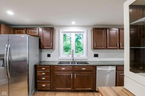 12604 Markay Drive Fishers IN 46038