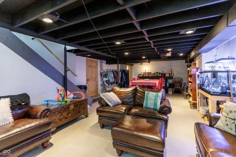 901 North Drive Seymour IN 47274