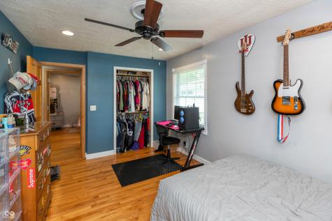 901 North Drive Seymour IN 47274